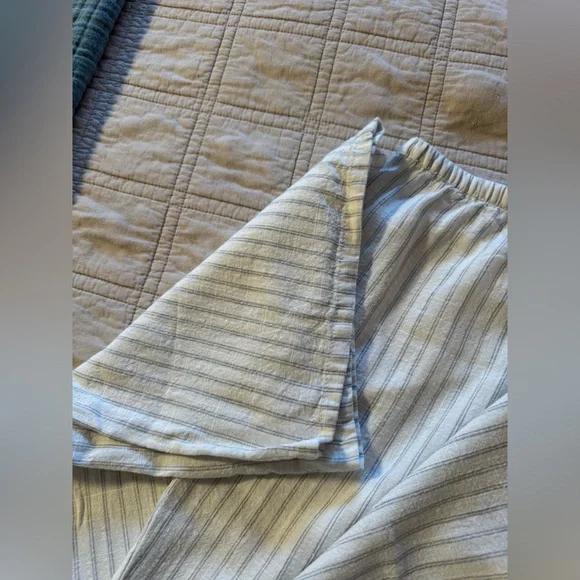 Divided by H&M linen pants, 2 pair XL - Picture 6 of 12